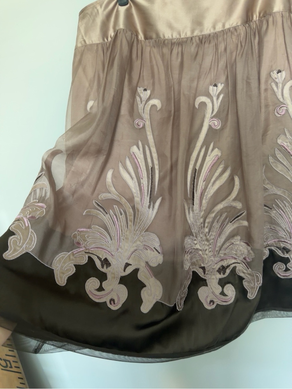 Peter Nygård 100% Silk Embroidered Midi Skirt Size 14 - Picture 3 of 6